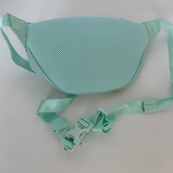 L.L. Bean Teal Boundless Hybrid Waist and Sling Pack - Picture 6 of 7